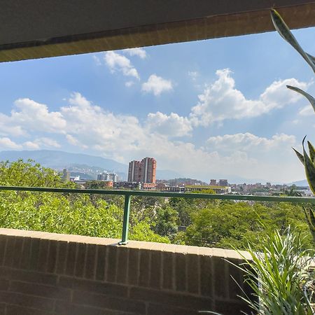 Апартаменти B 48 Living By B Rent Медельїн Екстер'єр фото
